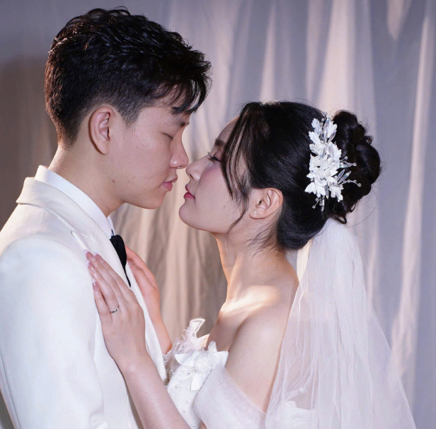 Minh Đức & Đỗ Huyền