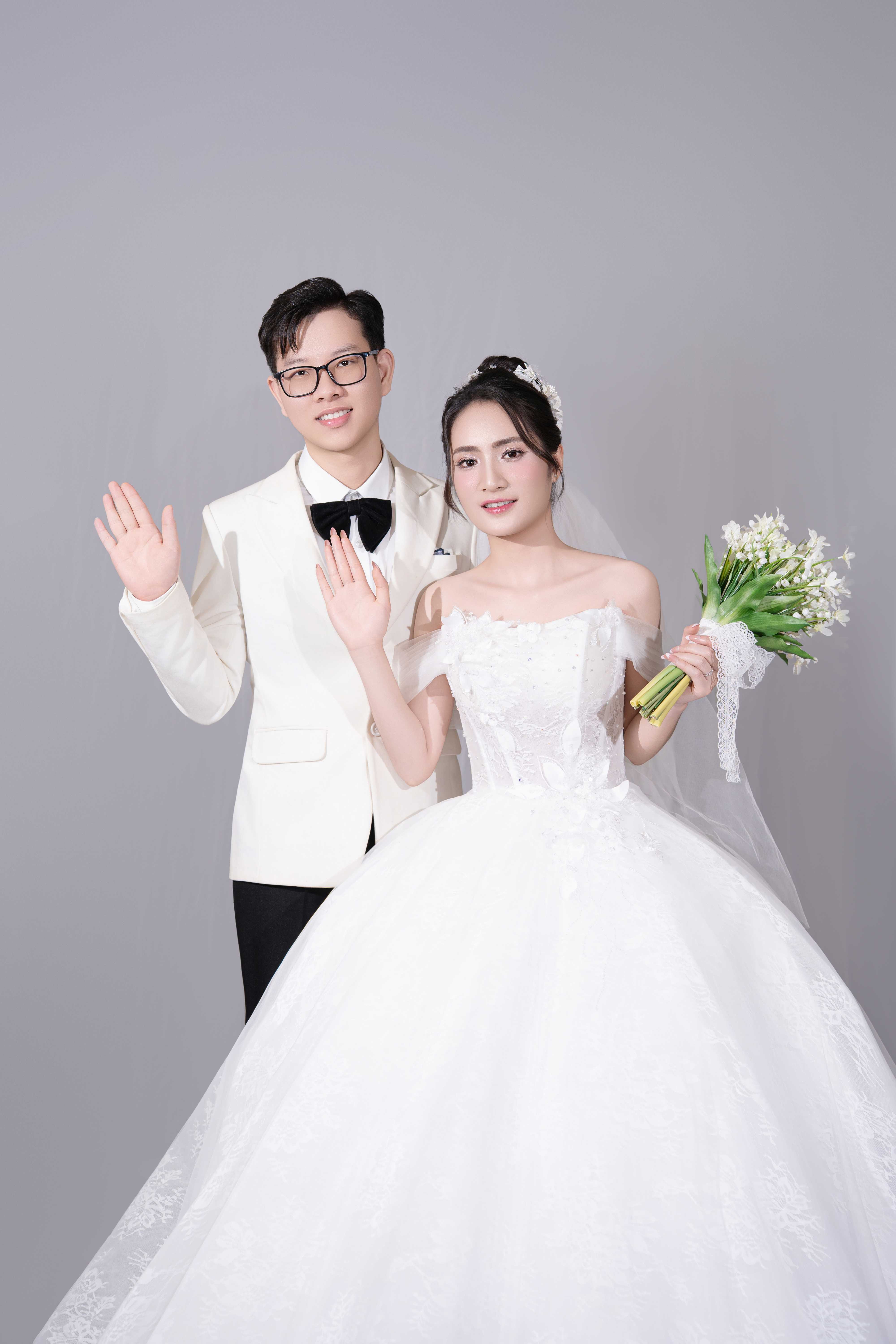 Minh Duc and Do Huyen